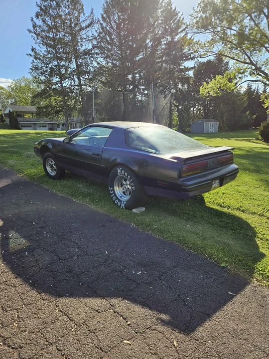 1987 Pontiac Firebird 3rd Gen - Image 2 of 7