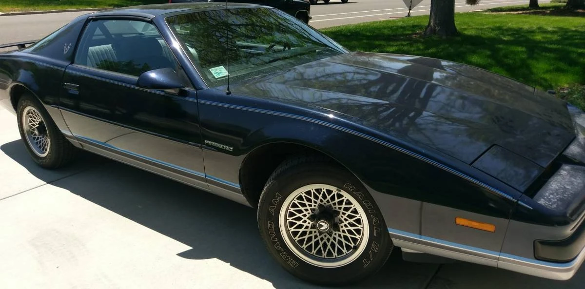 1987 Pontiac Firebird 3rd Gen - Image 2 of 3