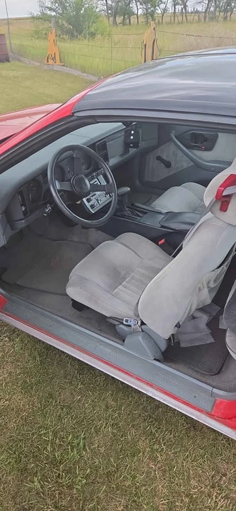 1987 Pontiac Firebird 3rd Gen - Image 2 of 5