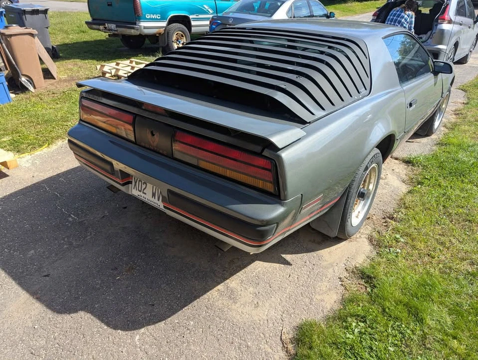 1987 Pontiac Firebird 3rd Gen - Image 4 of 7