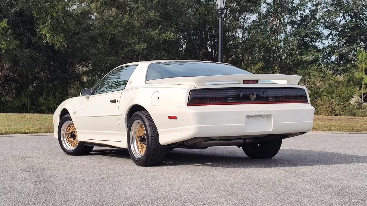 1987 Pontiac Firebird Trans Am 3rd Gen - Image 6 of 21