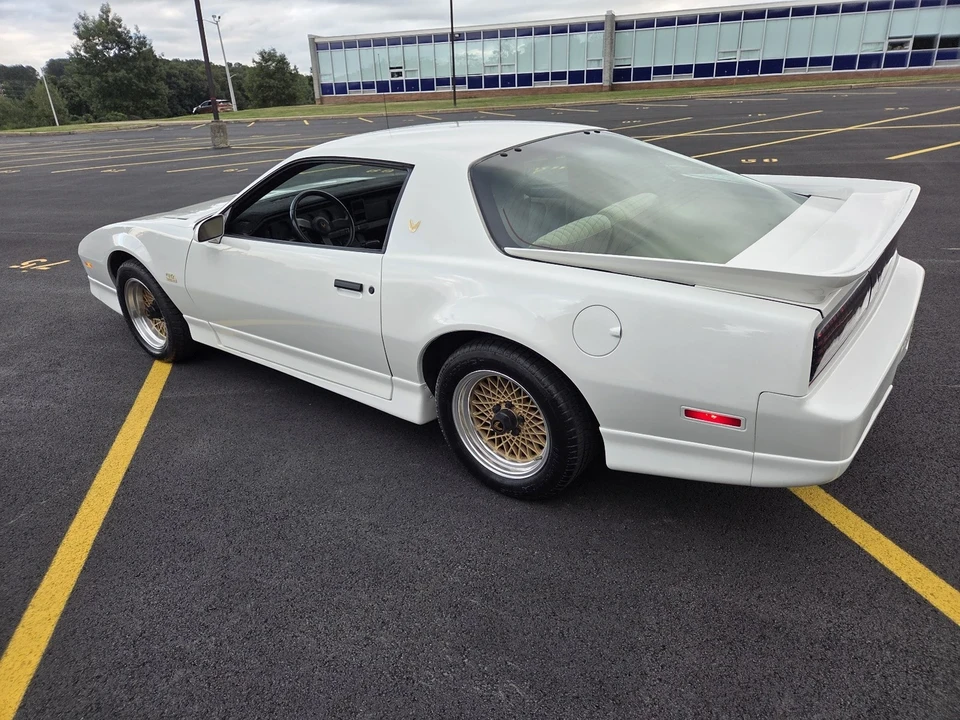 1987 Pontiac Firebird Trans Am 3rd Gen - Image 3 of 21