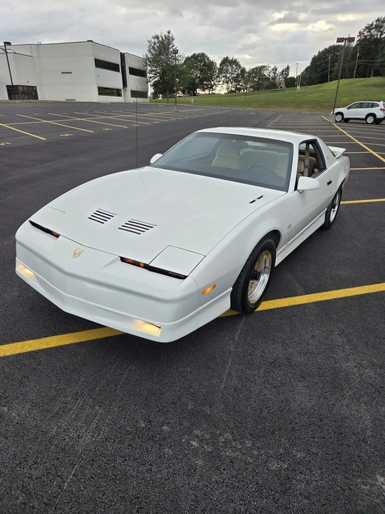 1987 Pontiac Firebird Trans Am 3rd Gen - Image 10 of 21