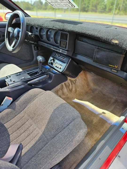 1987 Pontiac Firebird Trans Am 3rd Gen - Image 16 of 21