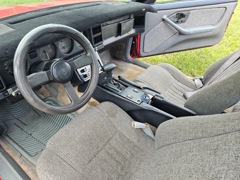 1987 Pontiac Firebird Trans Am 3rd Gen - Image 17 of 21