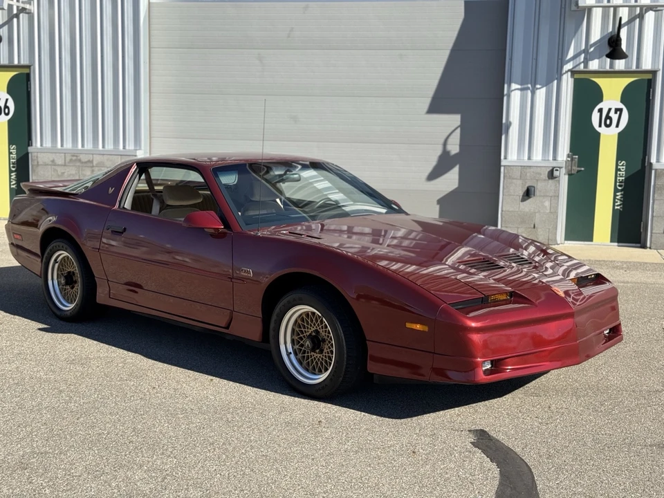 1987 Pontiac Firebird Trans Am 3rd Gen - Image 15 of 21