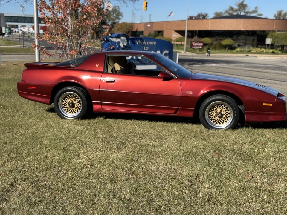 1987 Pontiac Firebird Trans Am 3rd Gen - Image 2 of 21