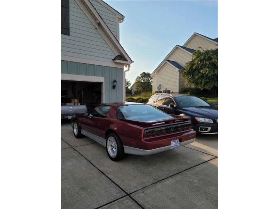 1987 Pontiac Firebird Trans Am 3rd Gen - Image 6 of 8