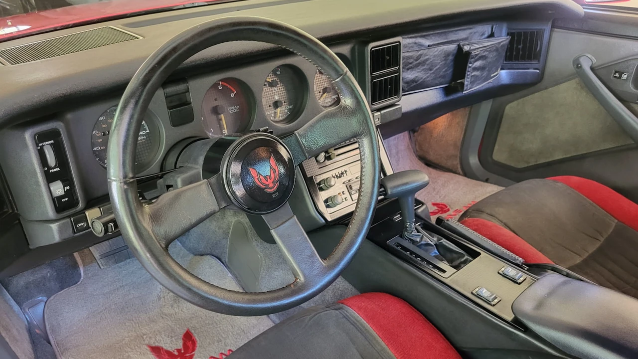 1987 Pontiac Firebird Trans Am 3rd Gen - Image 10 of 21