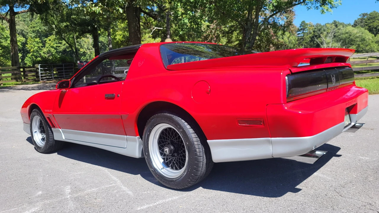 1987 Pontiac Firebird Trans Am 3rd Gen - Image 17 of 21