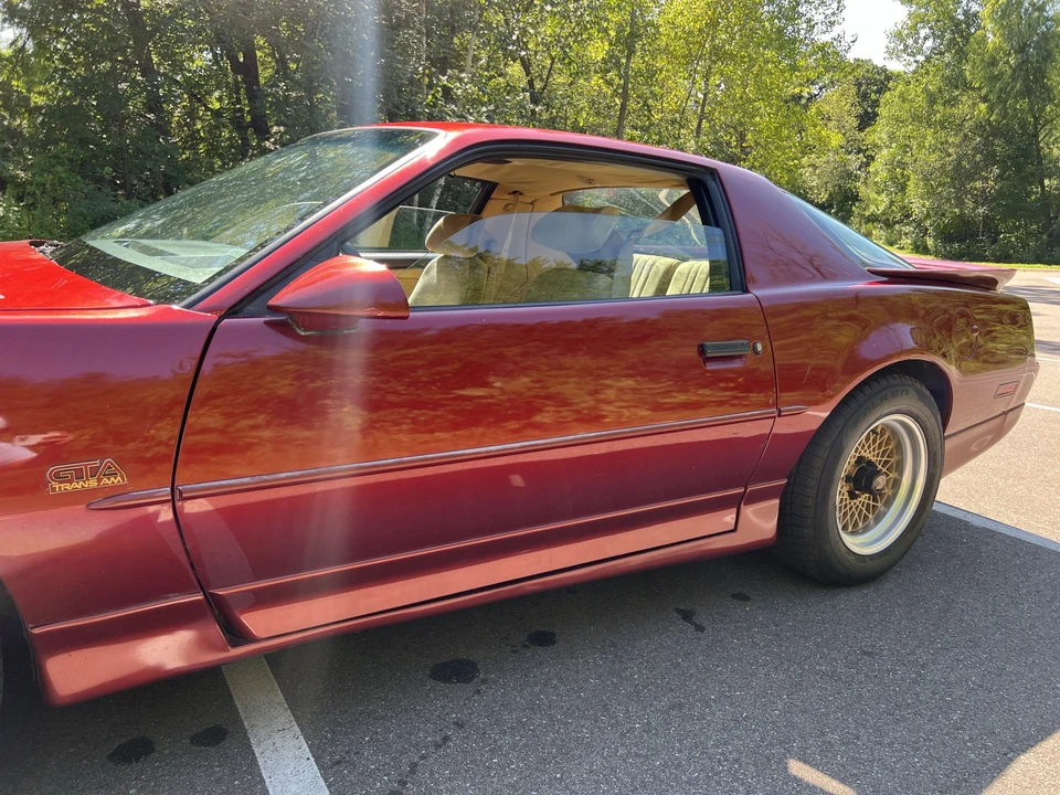 1987 Pontiac Firebird Trans Am 3rd Gen - Image 10 of 31