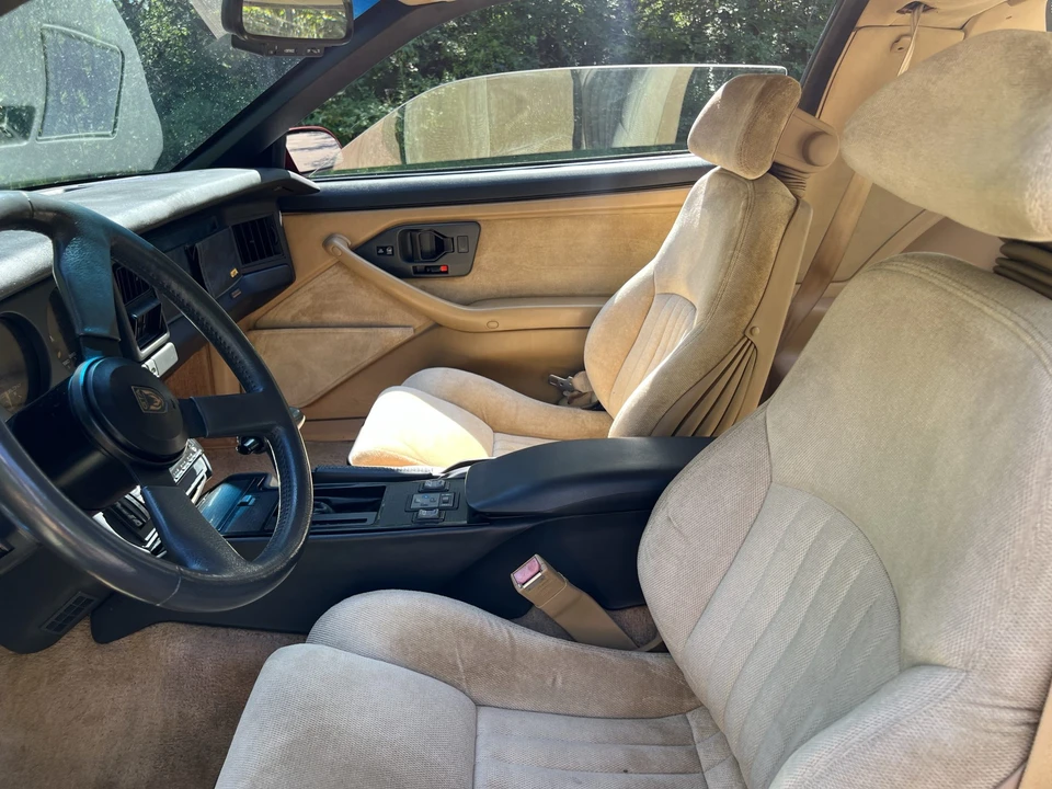1987 Pontiac Firebird Trans Am 3rd Gen - Image 15 of 31