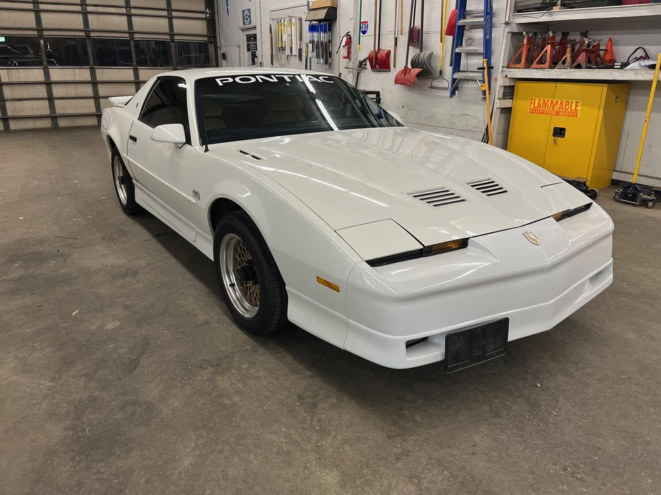 1987 Pontiac Firebird Trans Am 3rd Gen - Image 17 of 31