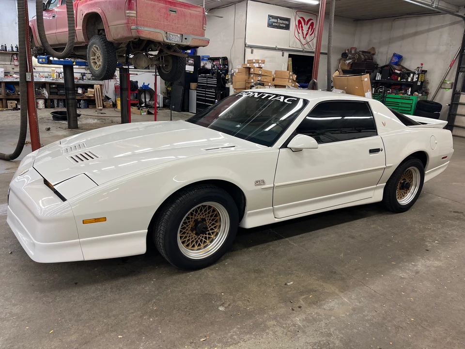 1987 Pontiac Firebird Trans Am 3rd Gen - Image 6 of 31