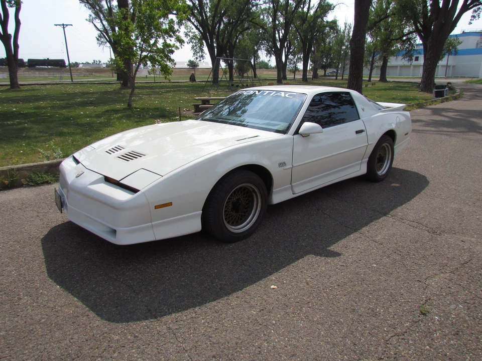 1987 Pontiac Firebird Trans Am 3rd Gen - Image 5 of 31