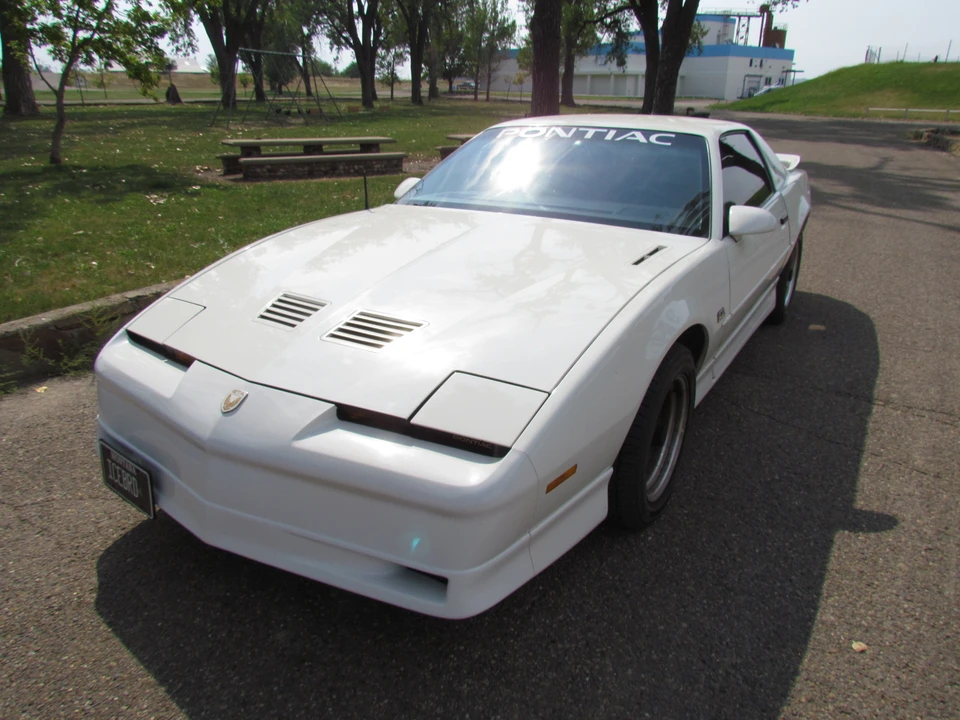 1987 Pontiac Firebird Trans Am 3rd Gen - Image 3 of 31