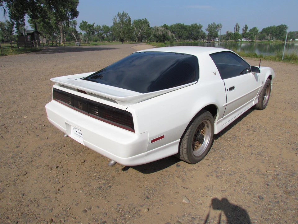 1987 Pontiac Firebird Trans Am 3rd Gen - Image 11 of 31