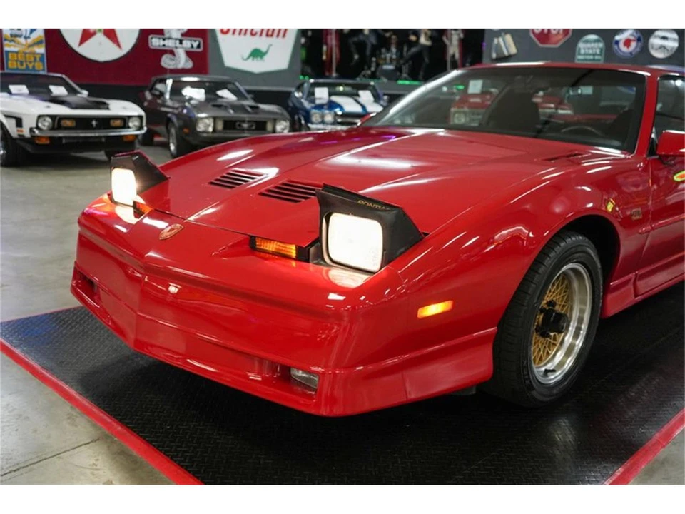 1987 Pontiac Firebird Trans Am 3rd Gen - Image 10 of 31