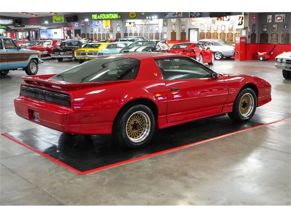 1987 Pontiac Firebird Trans Am 3rd Gen - Image 6 of 31