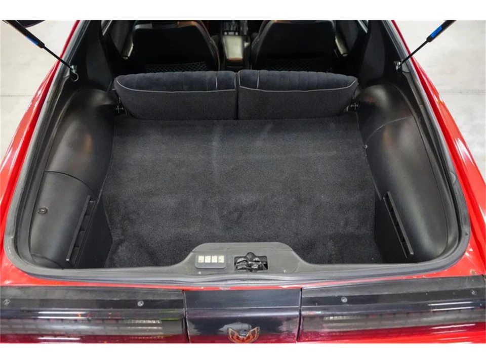 1987 Pontiac Firebird Trans Am 3rd Gen - Image 29 of 31