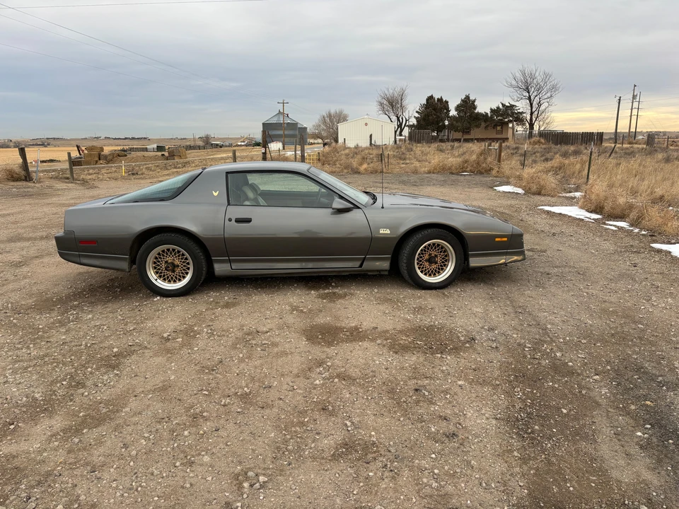 1987 Pontiac Firebird Trans Am 3rd Gen - Image 15 of 31