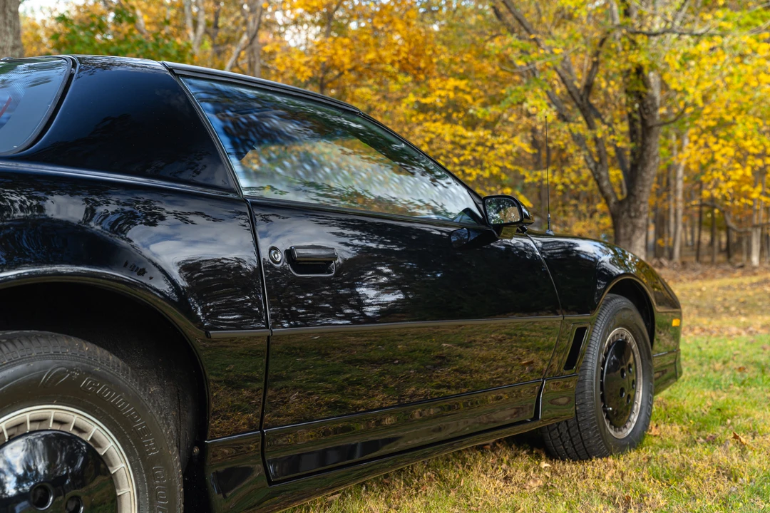 1987 Pontiac Firebird Trans Am 3rd Gen - Image 30 of 31