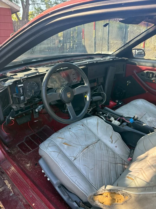 1987 Pontiac Firebird Trans Am 3rd Gen - Image 6 of 7