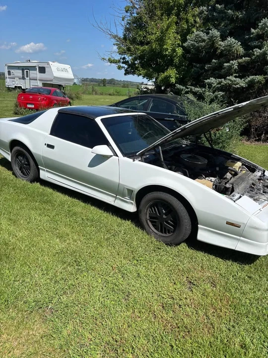 1987 Pontiac Firebird Trans Am 3rd Gen - Image 5 of 5