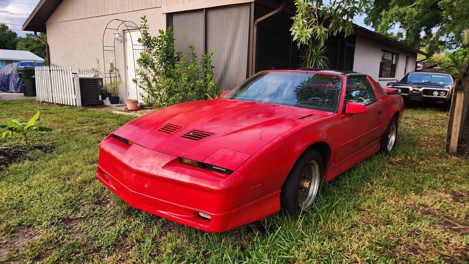 1987 Pontiac Firebird Trans Am 3rd Gen - Image 5 of 8