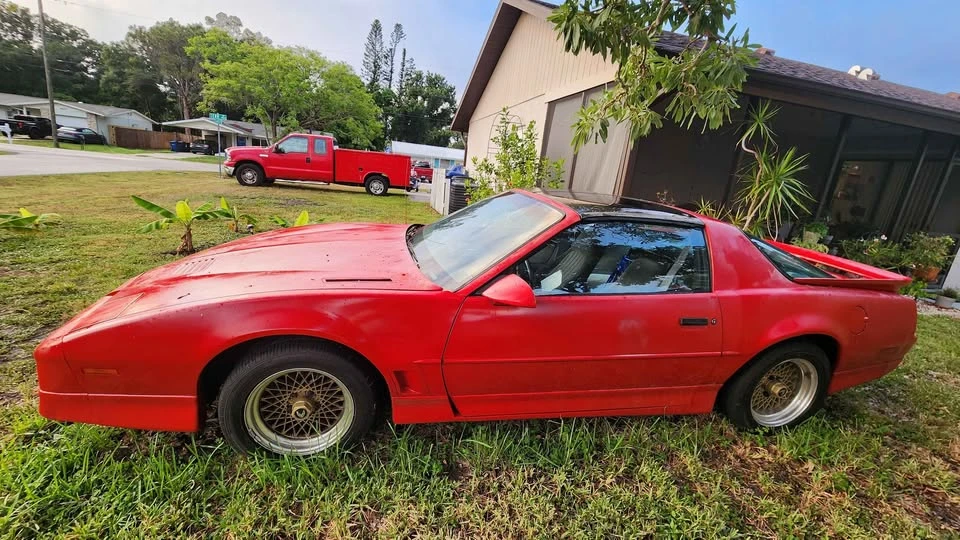 1987 Pontiac Firebird Trans Am 3rd Gen - Image 4 of 8