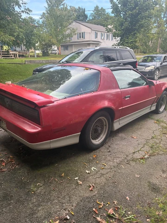 1987 Pontiac Firebird Trans Am 3rd Gen - Image 2 of 3