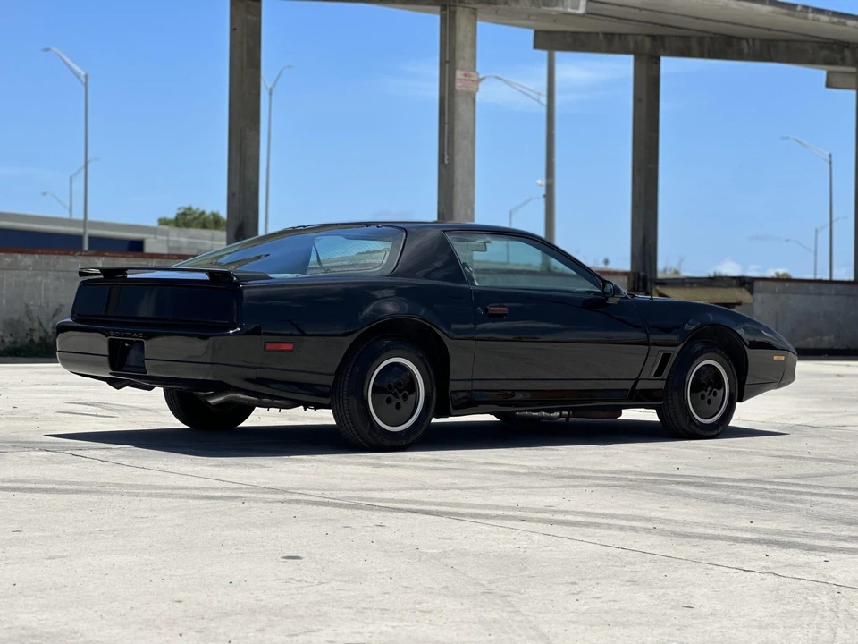 1987 Pontiac Firebird Trans Am 3rd Gen - Image 17 of 31