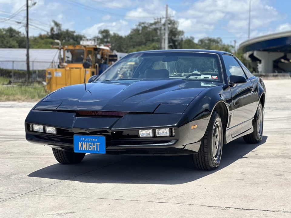 1987 Pontiac Firebird Trans Am 3rd Gen - Image 3 of 31