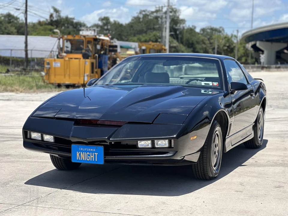 1987 Pontiac Firebird Trans Am 3rd Gen - Image 2 of 31