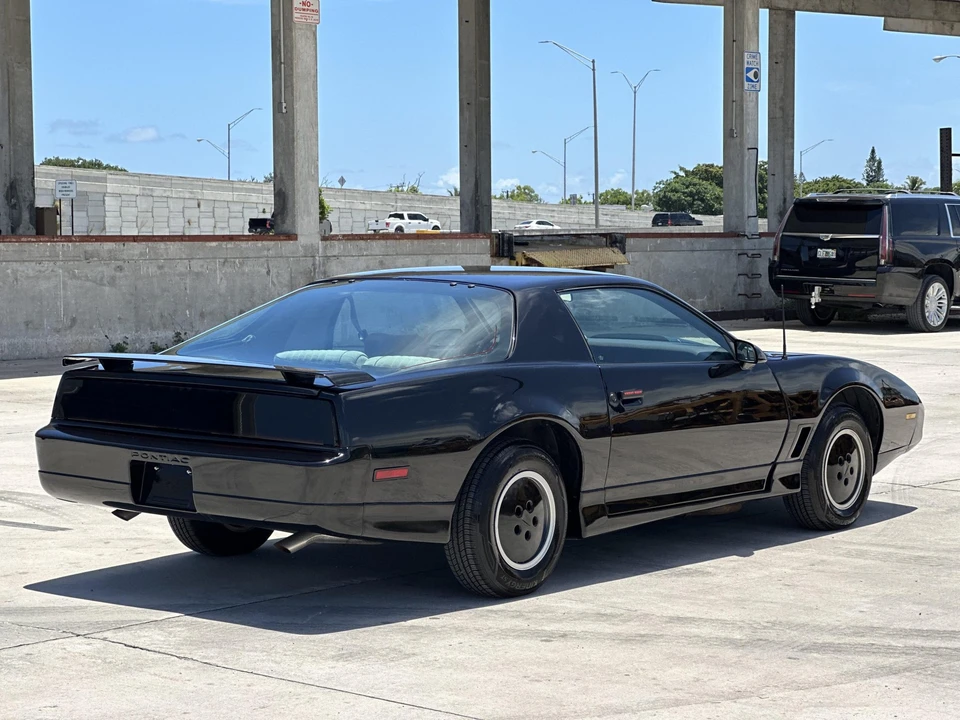 1987 Pontiac Firebird Trans Am 3rd Gen - Image 16 of 31