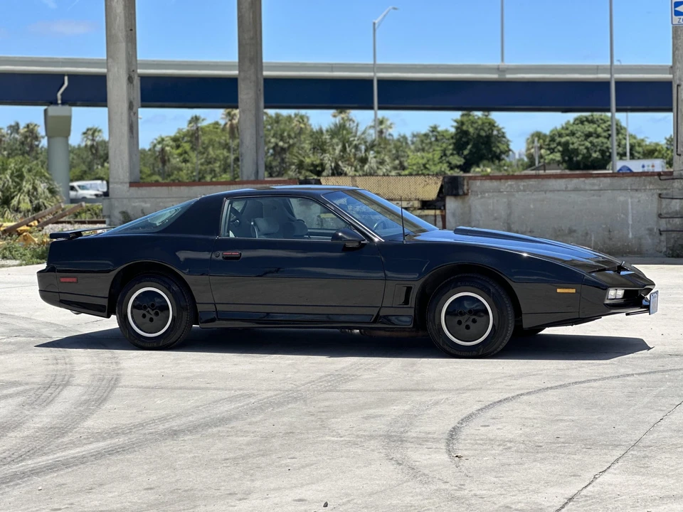 1987 Pontiac Firebird Trans Am 3rd Gen - Image 20 of 31