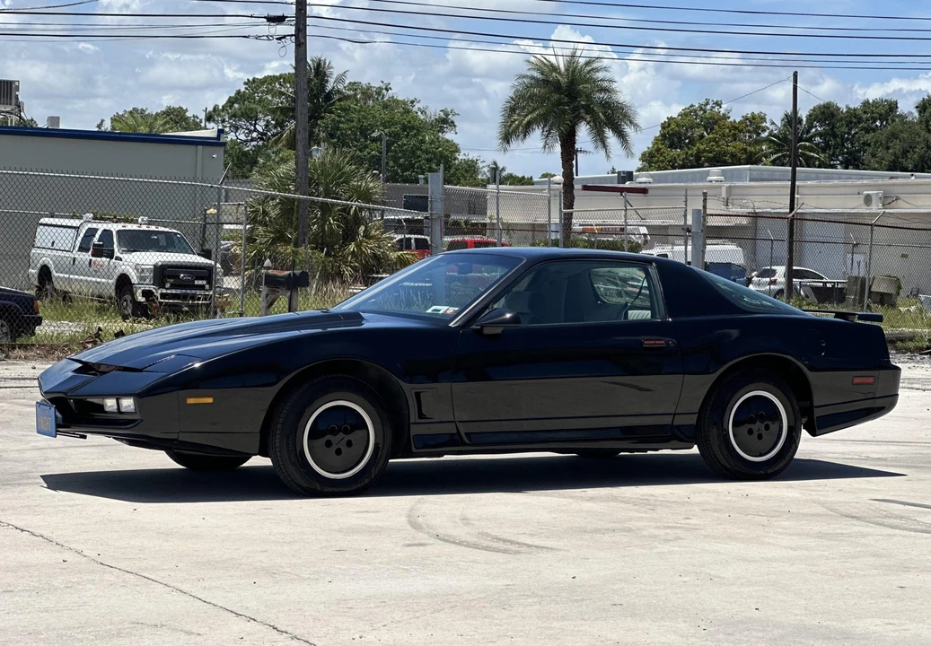 1987 Pontiac Firebird Trans Am 3rd Gen - Image 8 of 31