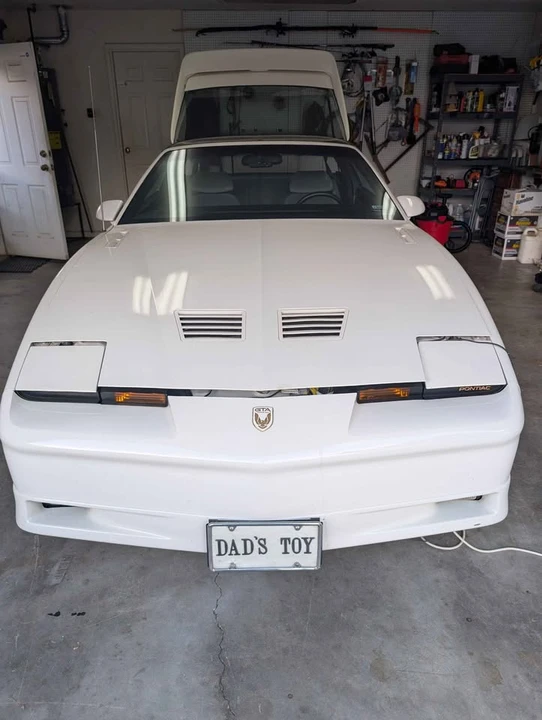 1987 Pontiac Firebird Trans Am 3rd Gen - Image 4 of 10