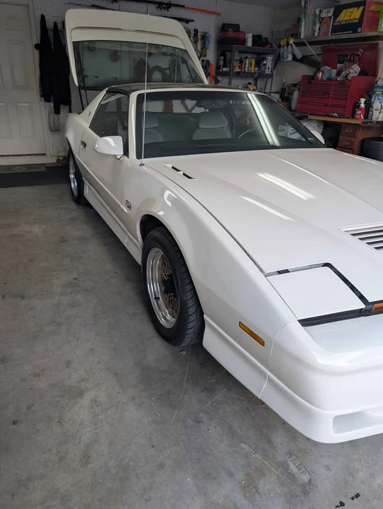 1987 Pontiac Firebird Trans Am 3rd Gen - Image 8 of 10