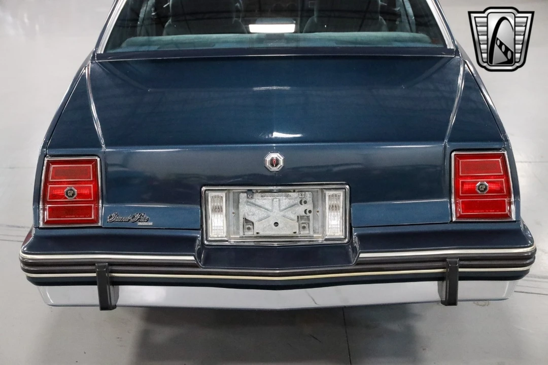 1987 Pontiac Grand Prix 3rd+ Gen - Image 7 of 12