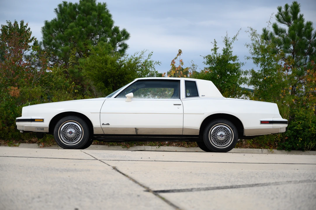 1987 Pontiac Grand Prix 3rd+ Gen - Image 31 of 31