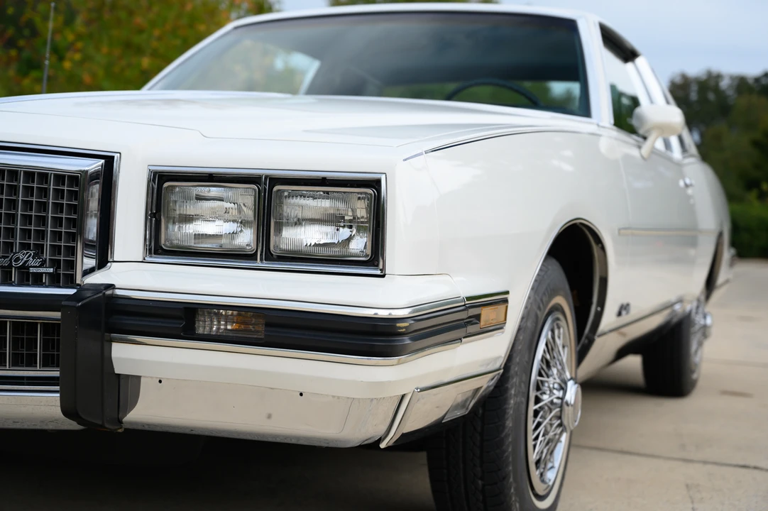 1987 Pontiac Grand Prix 3rd+ Gen - Image 29 of 31
