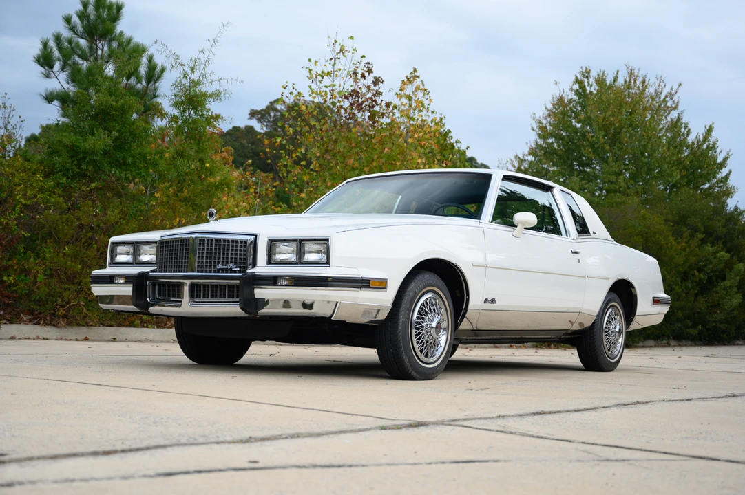 1987 Pontiac Grand Prix 3rd+ Gen - Image 28 of 31
