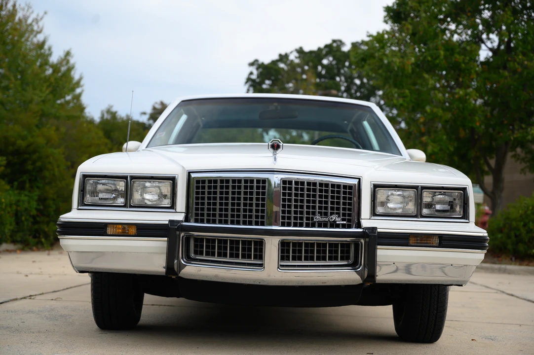1987 Pontiac Grand Prix 3rd+ Gen - Image 26 of 31