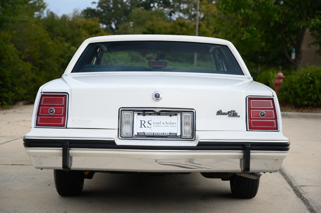 1987 Pontiac Grand Prix 3rd+ Gen - Image 17 of 31