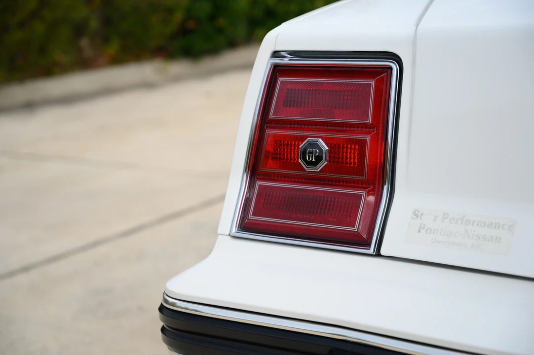 1987 Pontiac Grand Prix 3rd+ Gen - Image 18 of 31