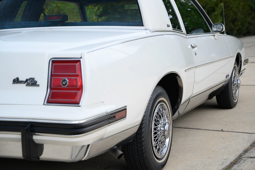 1987 Pontiac Grand Prix 3rd+ Gen - Image 15 of 31