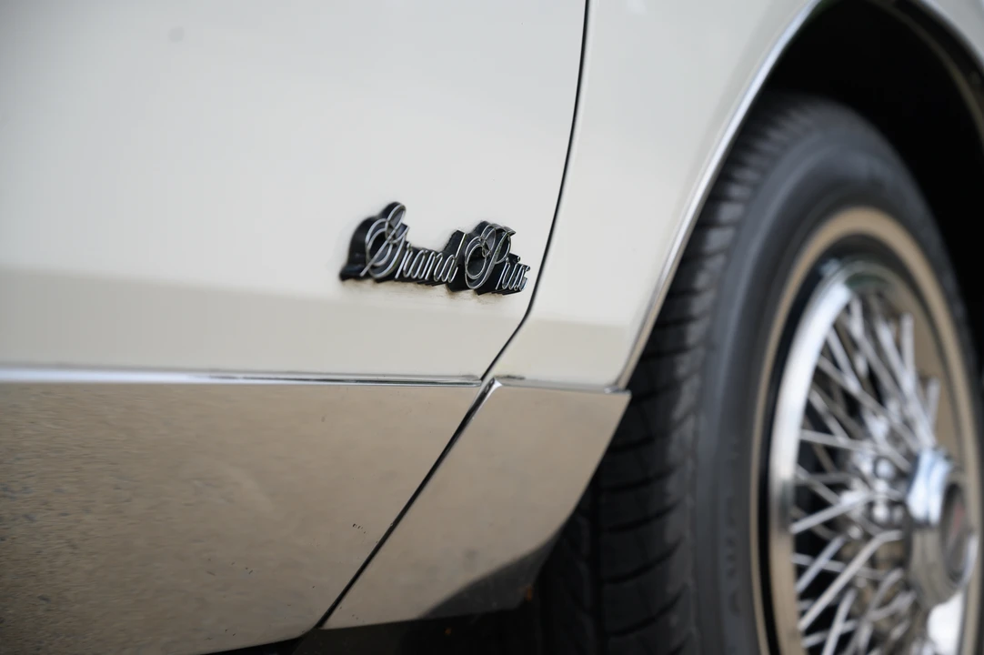 1987 Pontiac Grand Prix 3rd+ Gen - Image 14 of 31