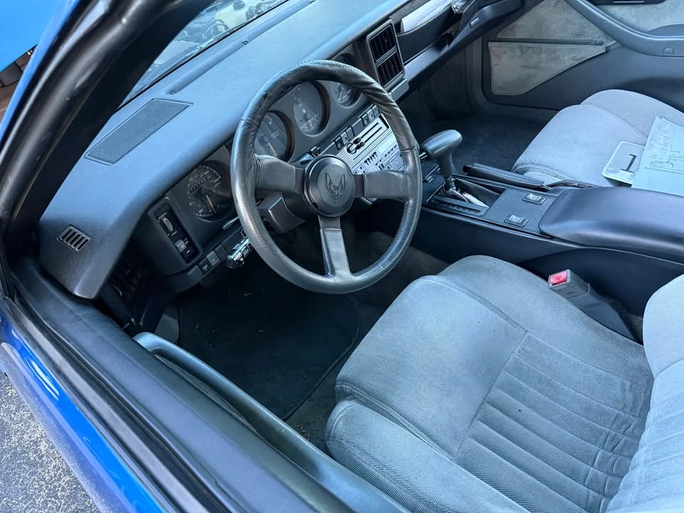 1987 Pontiac Firebird Trans Am 3rd Gen - Image 4 of 8