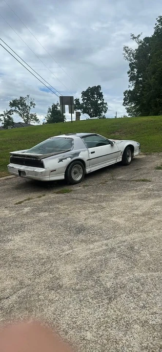 1987 Pontiac Firebird Trans Am 3rd Gen - Image 2 of 5